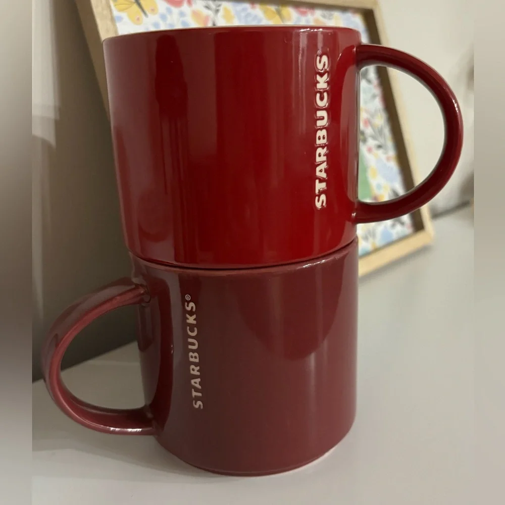 STARBUCKS two mug bundle - Picture 1 of 3